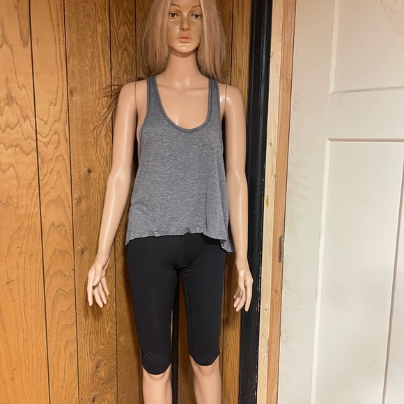 Lululemon" Grey Tank W Back Cut Out - Picture 5 of 16